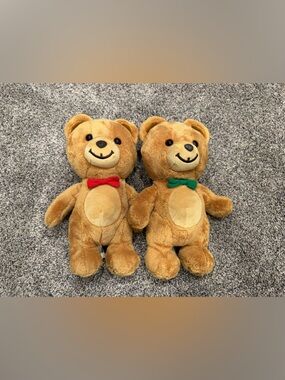 Gund Limited Edition Kraft Teddy Bears Green & Red Bow Ties